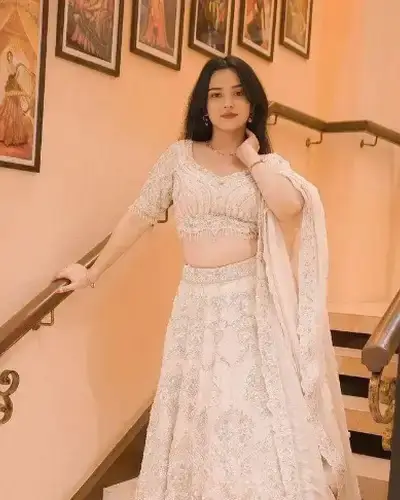 Escort Service In Bansgaon